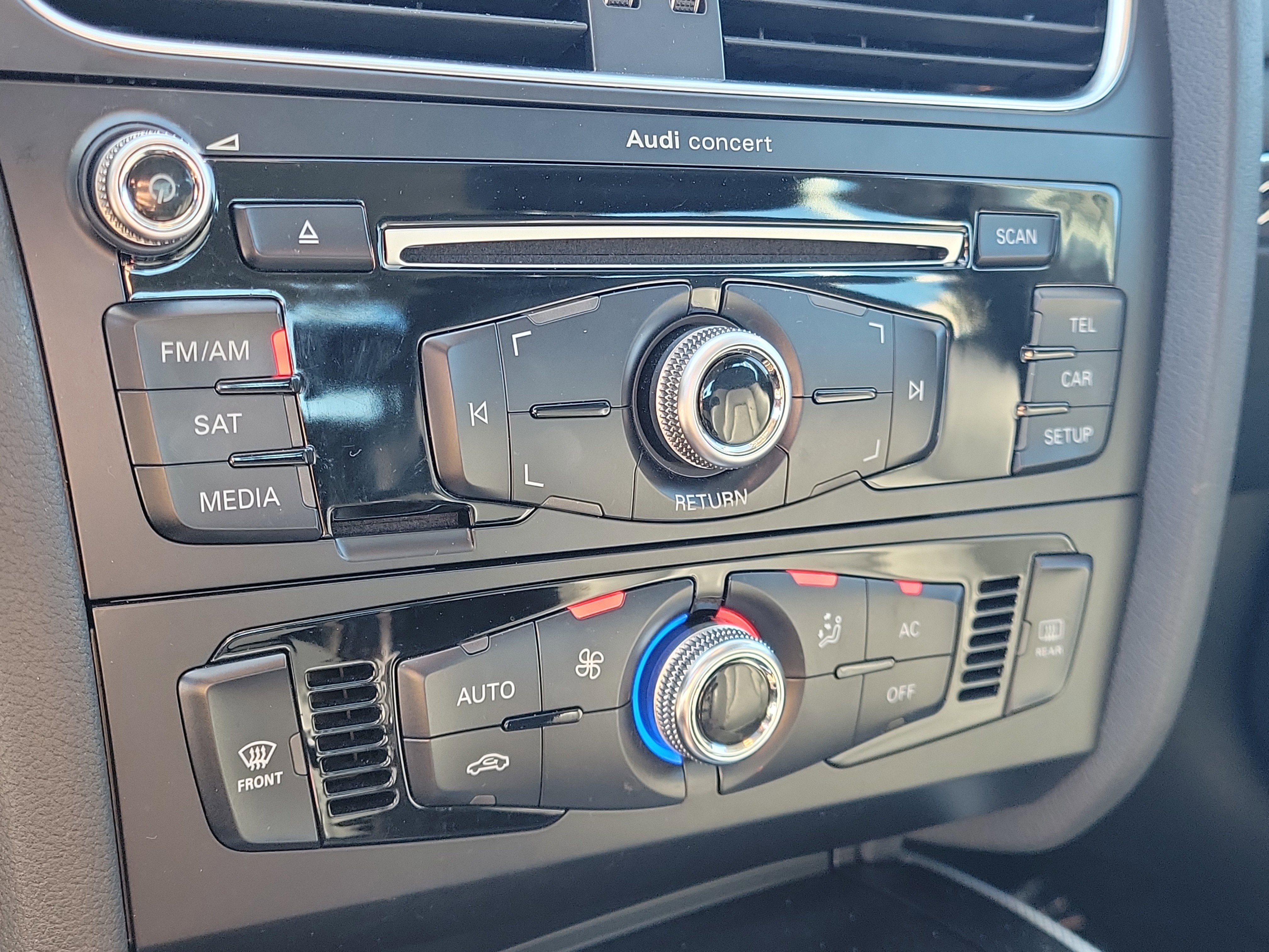 Used 2013 Audi A4 2.0T Premium w/ Convenience Pkg image 22