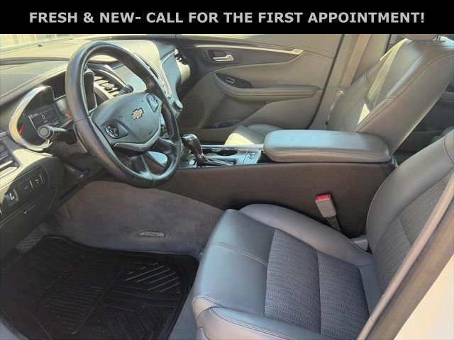 Used 2014 Chevrolet Impala LT w/ Convenience Package image 9