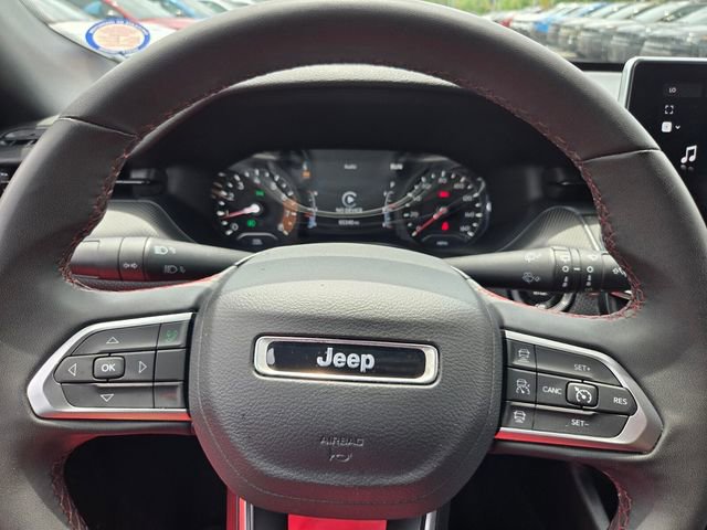 Used 2024 Jeep Compass Trailhawk AWD/4WD image 19