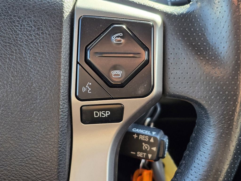 Used 2018 Toyota 4Runner SR5 AWD/4WD image 13