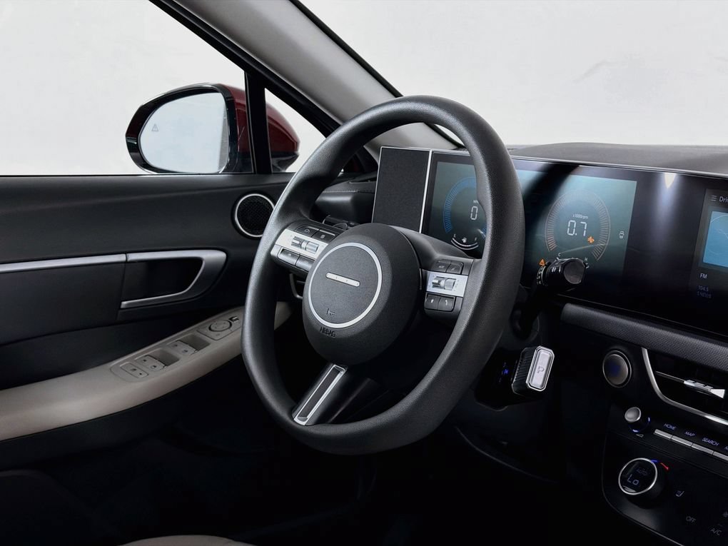 Used 2025 Hyundai Sonata SEL FWD image 37
