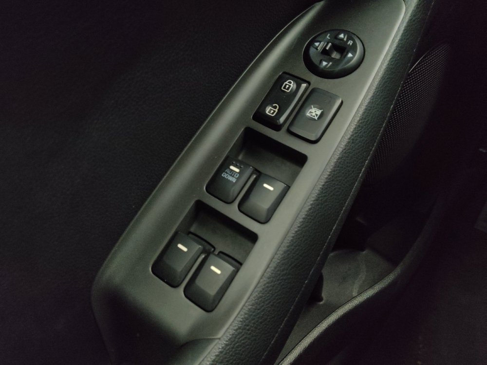 Used 2018 Kia Forte S FWD image 27