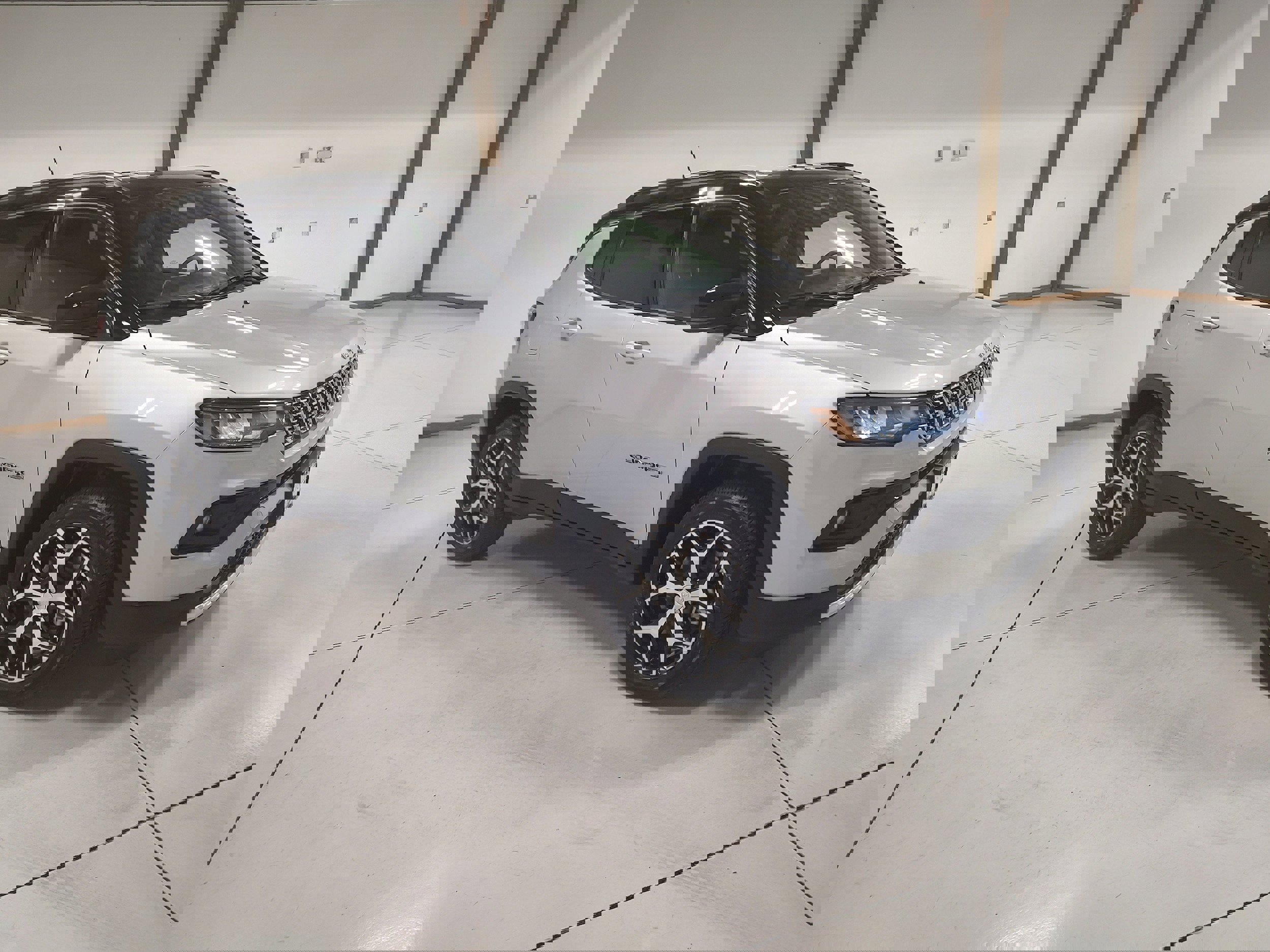 Used 2024 Jeep Compass Limited image 2