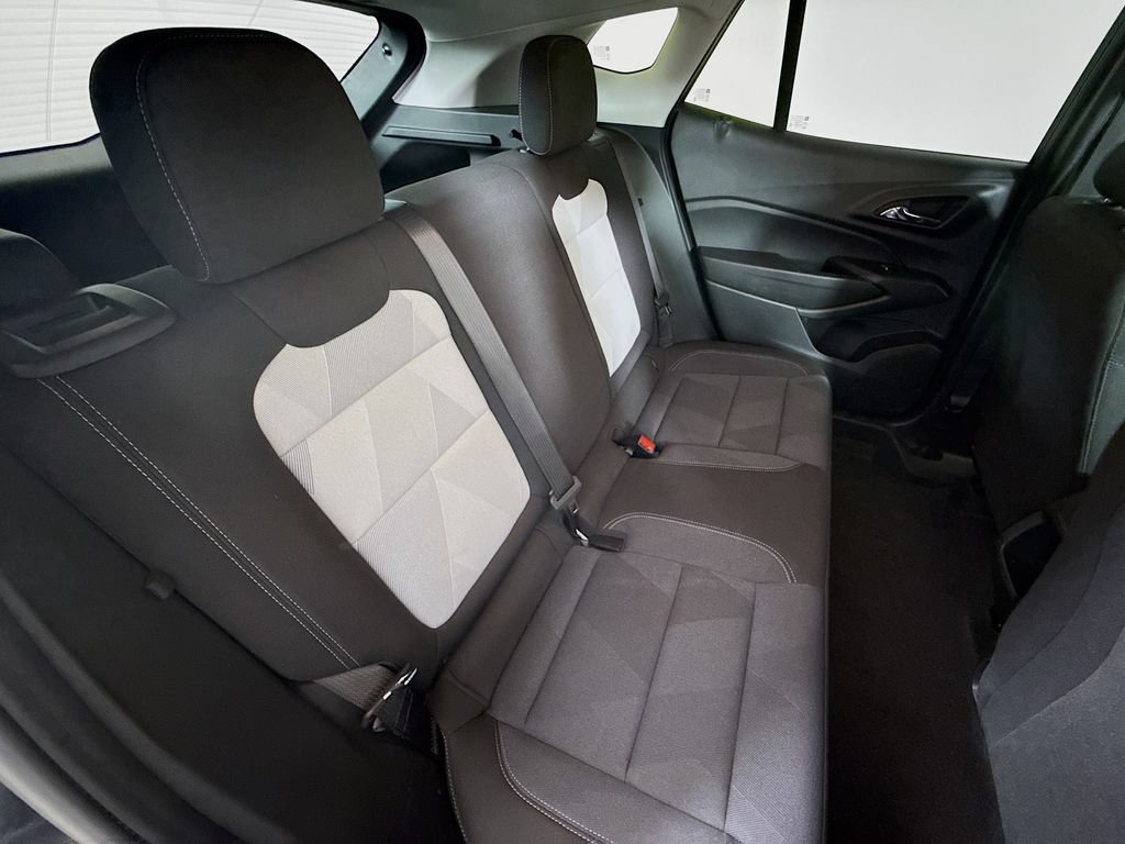 Used 2026 Chevrolet Trax LS FWD image 24