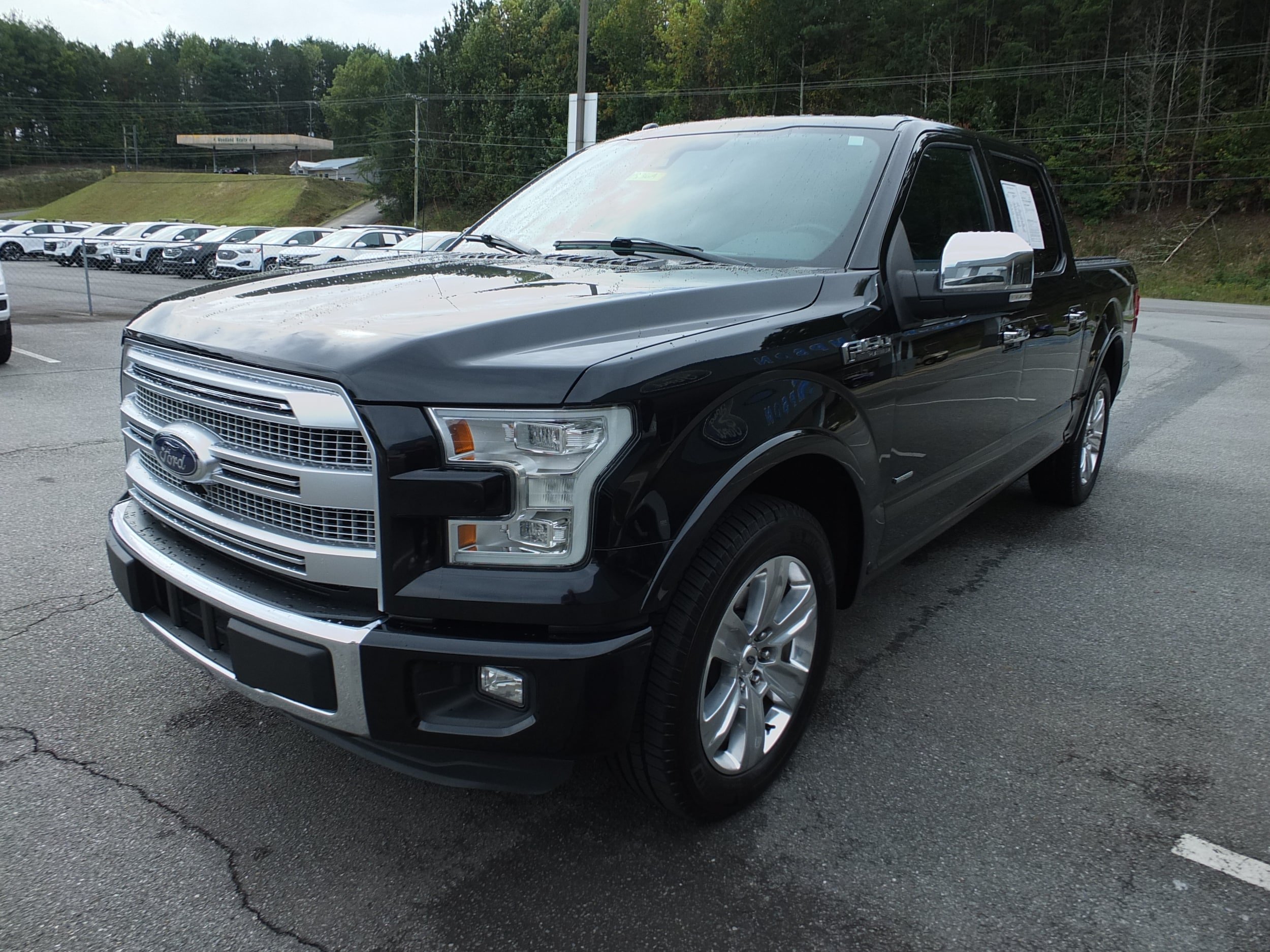 Used 2016 Ford F150 Platinum w/ Equipment Group 701A Luxury RWD image 7