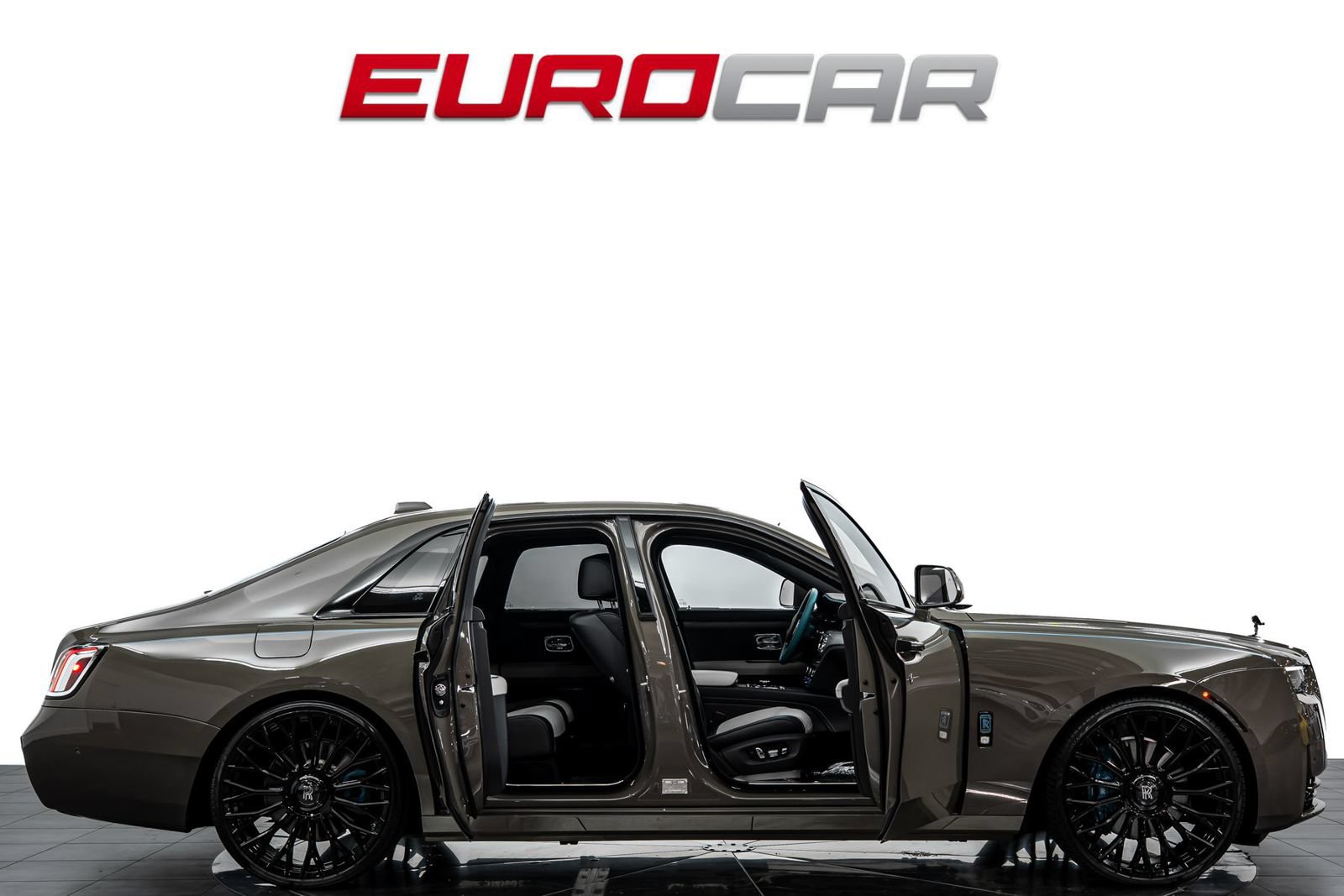 Used 2025 Rolls-Royce Ghost AWD/4WD image 8