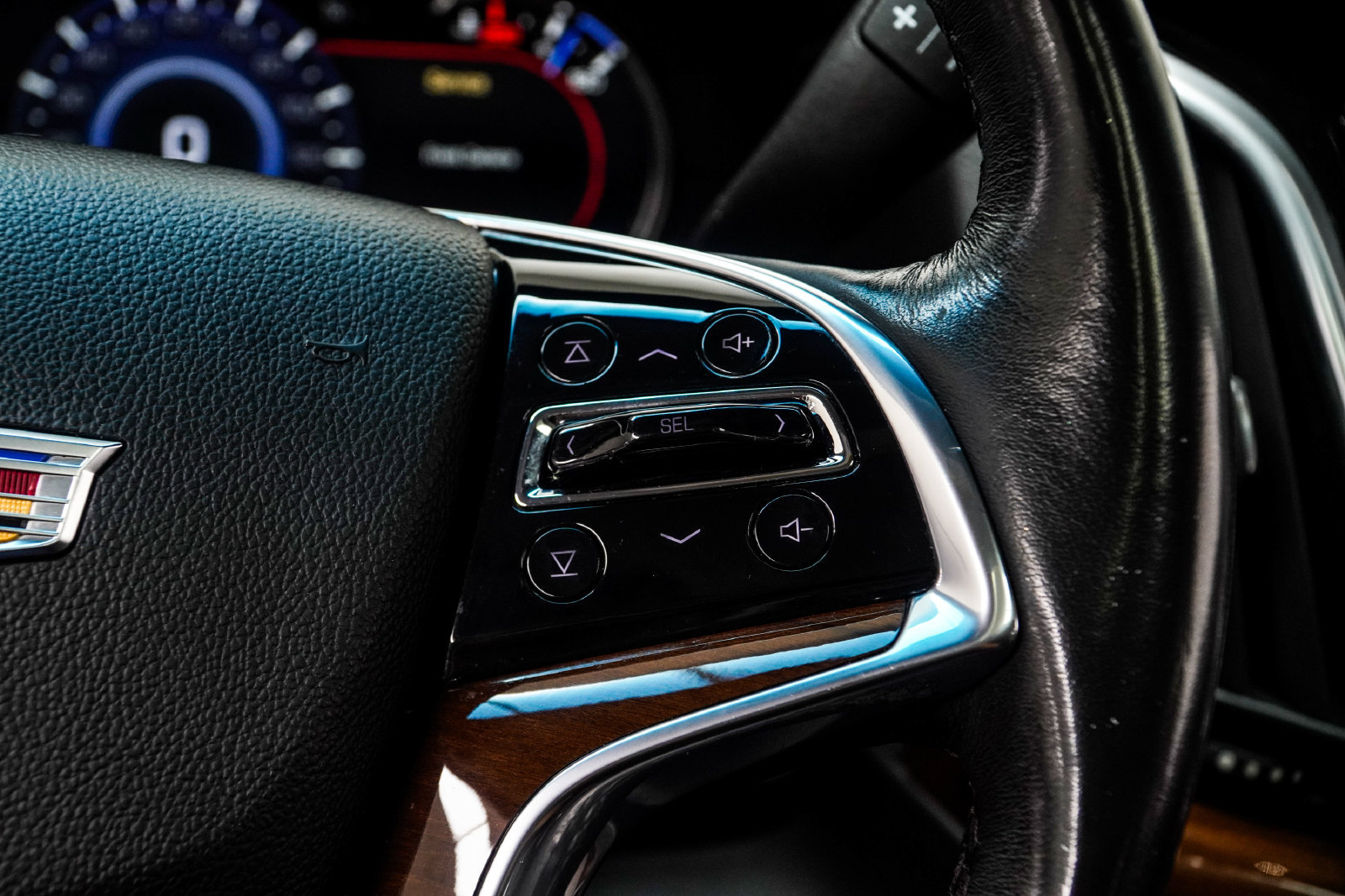 Used 2020 Cadillac Escalade Luxury RWD image 31