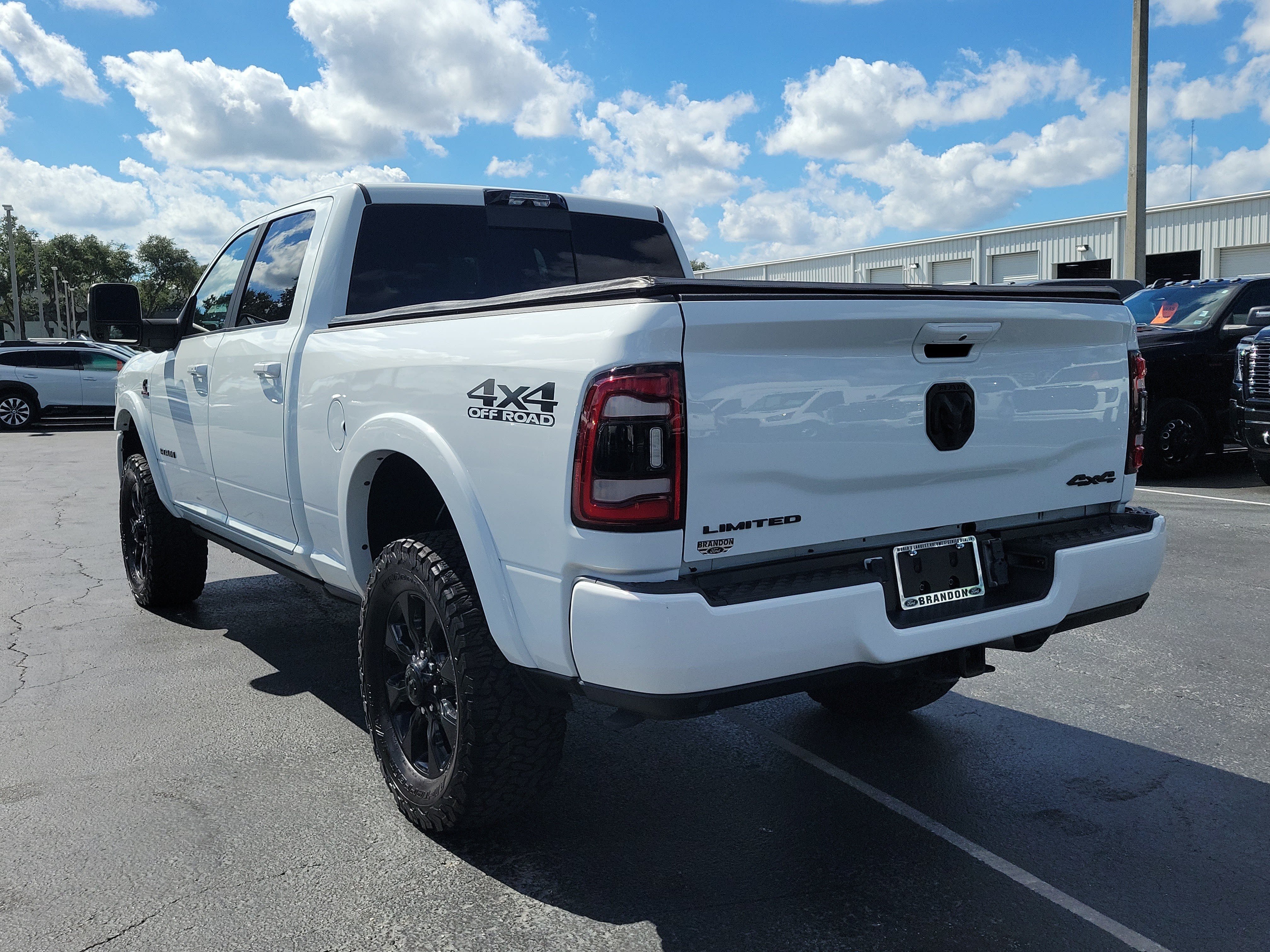 Used 2024 RAM 2500 Limited AWD/4WD image 7