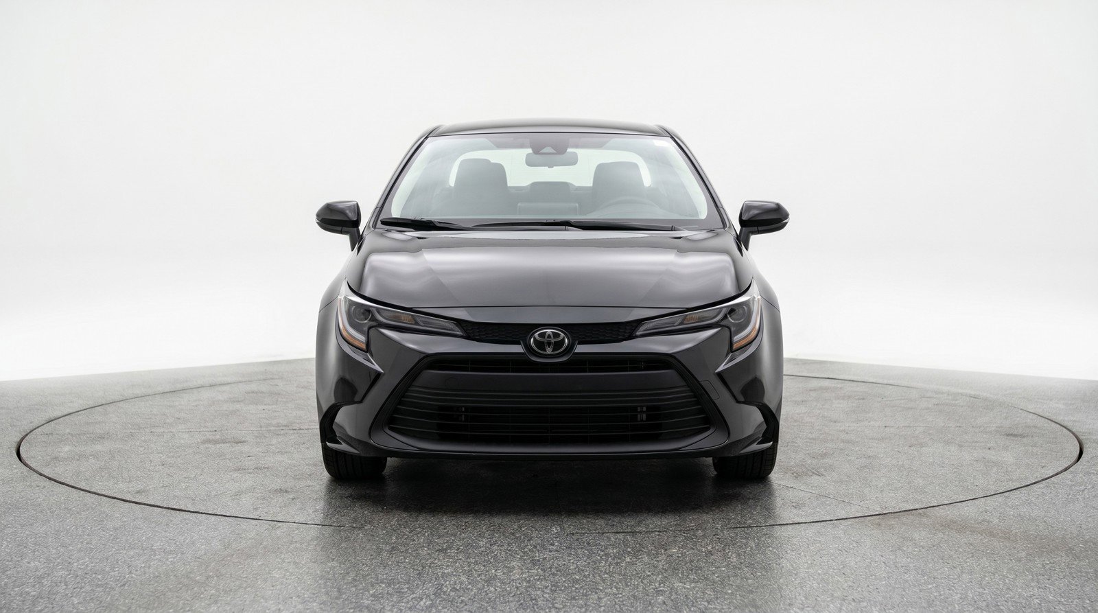 Used 2025 Toyota Corolla LE FWD image 2