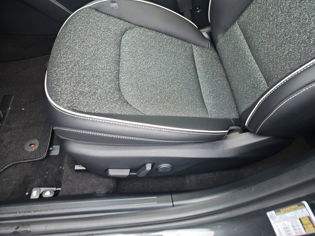 New 2025 Kia K4 GT-Line w/ GT-Line Sunroof Package image 10