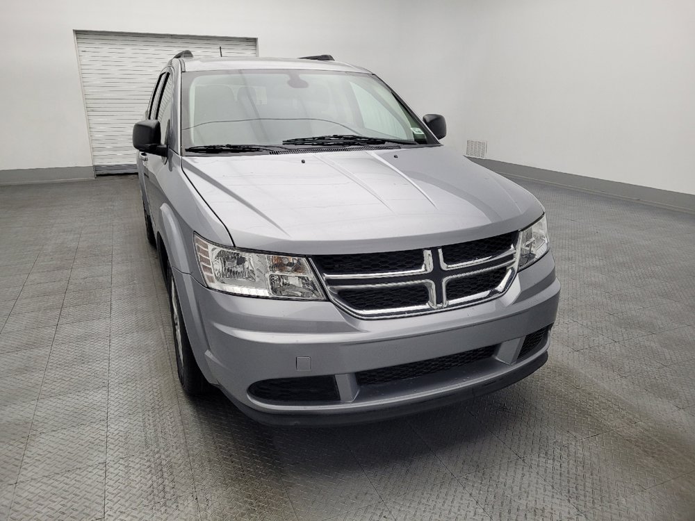 Used 2020 Dodge Journey SE w/ SE Popular Equipment Group FWD image 14