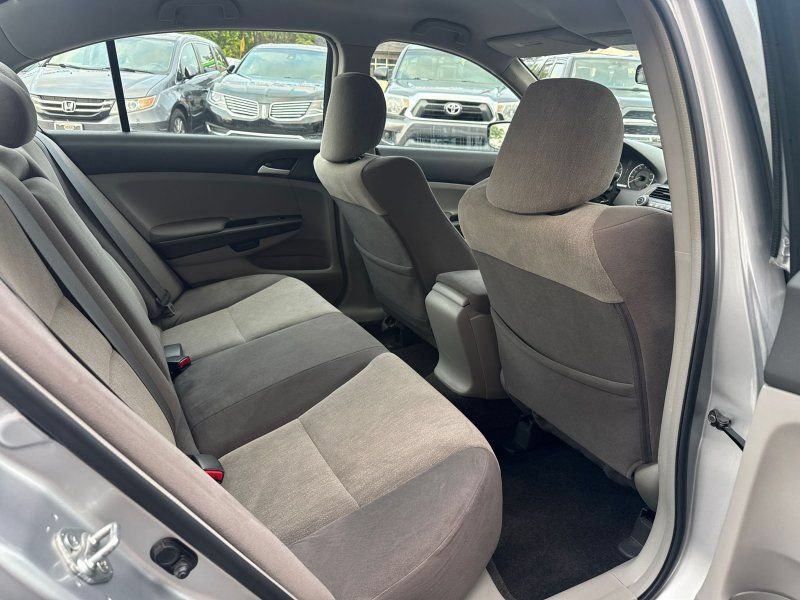 Used 2009 Honda Accord LX-P image 20