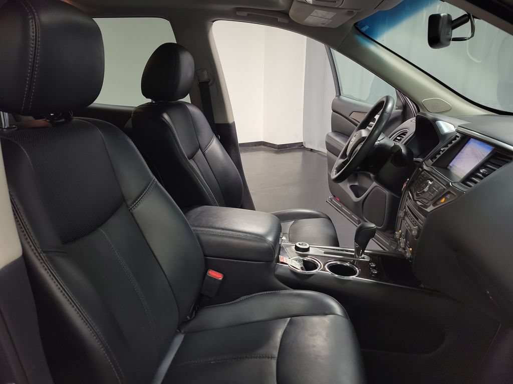 Used 2016 Nissan Pathfinder Platinum AWD/4WD image 36