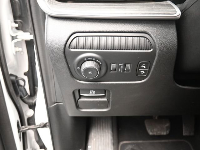Used 2024 Jeep Wagoneer Series II AWD/4WD image 18