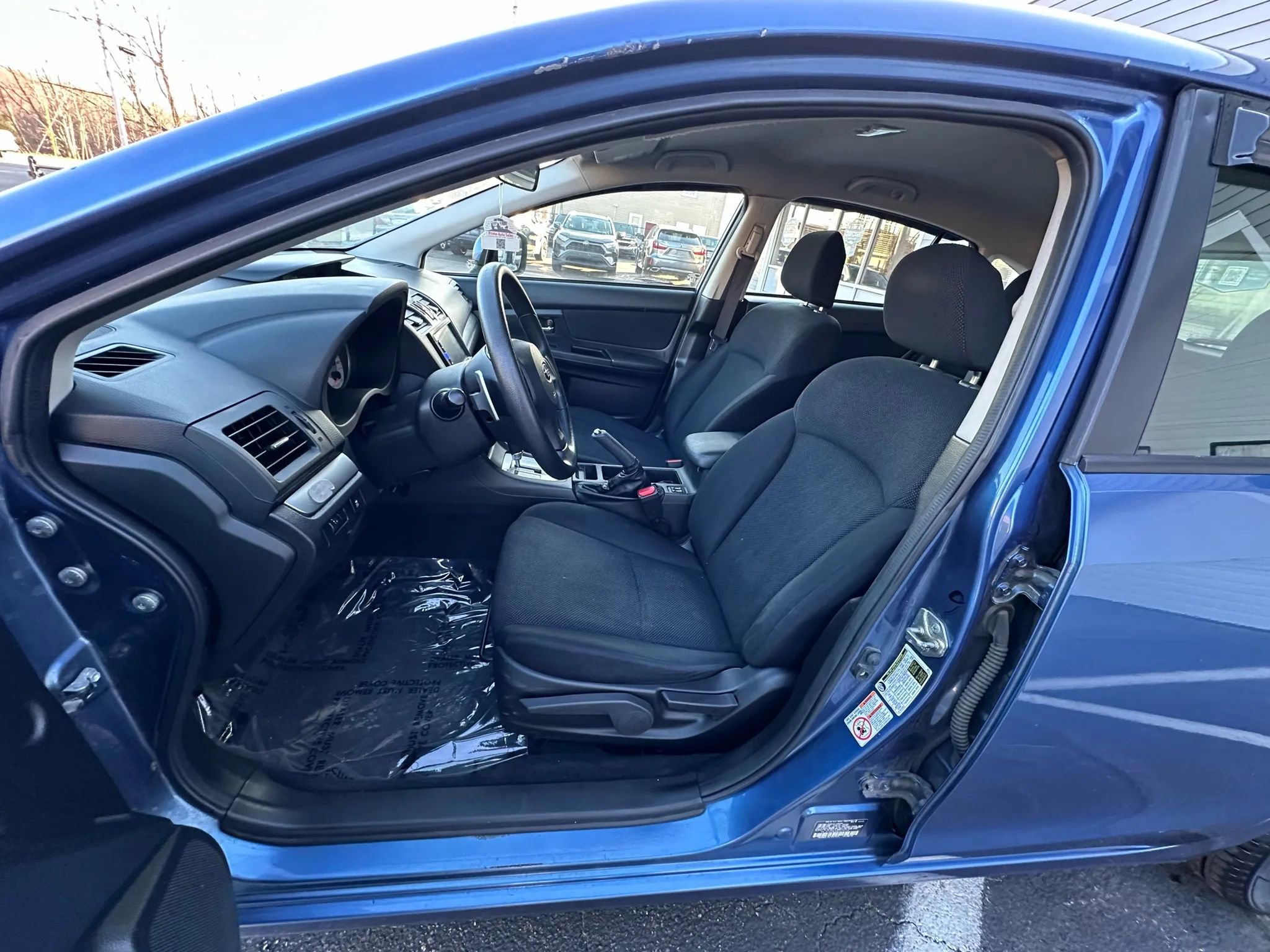 Used 2014 Subaru Impreza 2.0i Premium w/ All-Weather Package w/CVT image 9