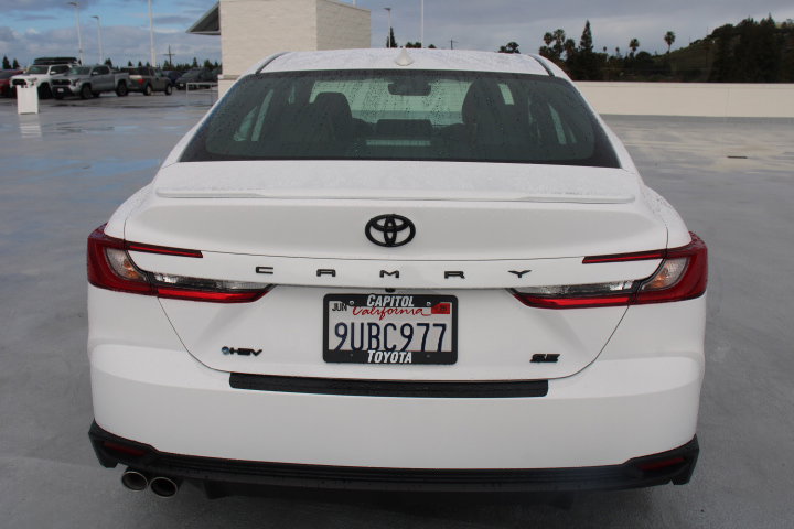 Certified 2025 Toyota Camry SE w/ Convenience Package image 4