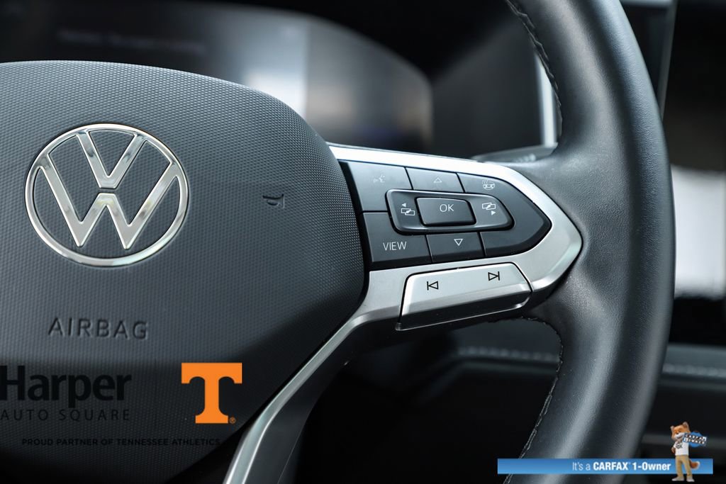 Used 2025 Volkswagen Taos SE image 22