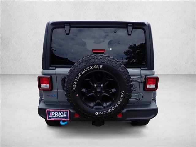 Used 2023 Jeep Wrangler Unlimited w/ Cold Weather Group AWD/4WD image 3