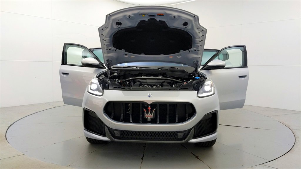 New 2024 Maserati Grecale Trofeo image 11