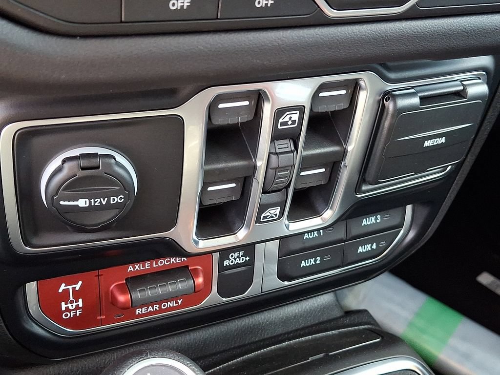 New 2026 Jeep Gladiator Mojave AWD/4WD image 17