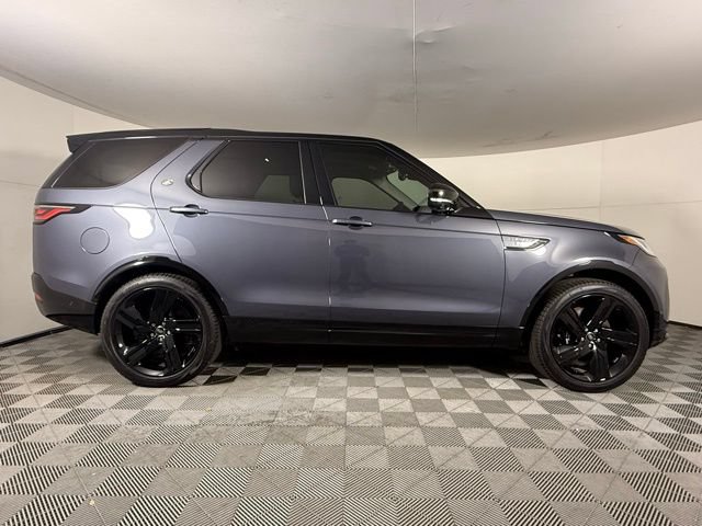 Used 2025 Land Rover Discovery Metropolitan Edition AWD/4WD image 9