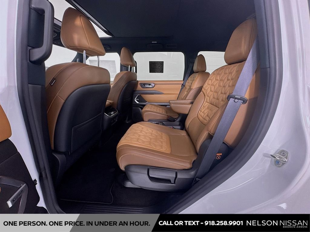 New 2025 Nissan Armada Platinum Reserve image 26
