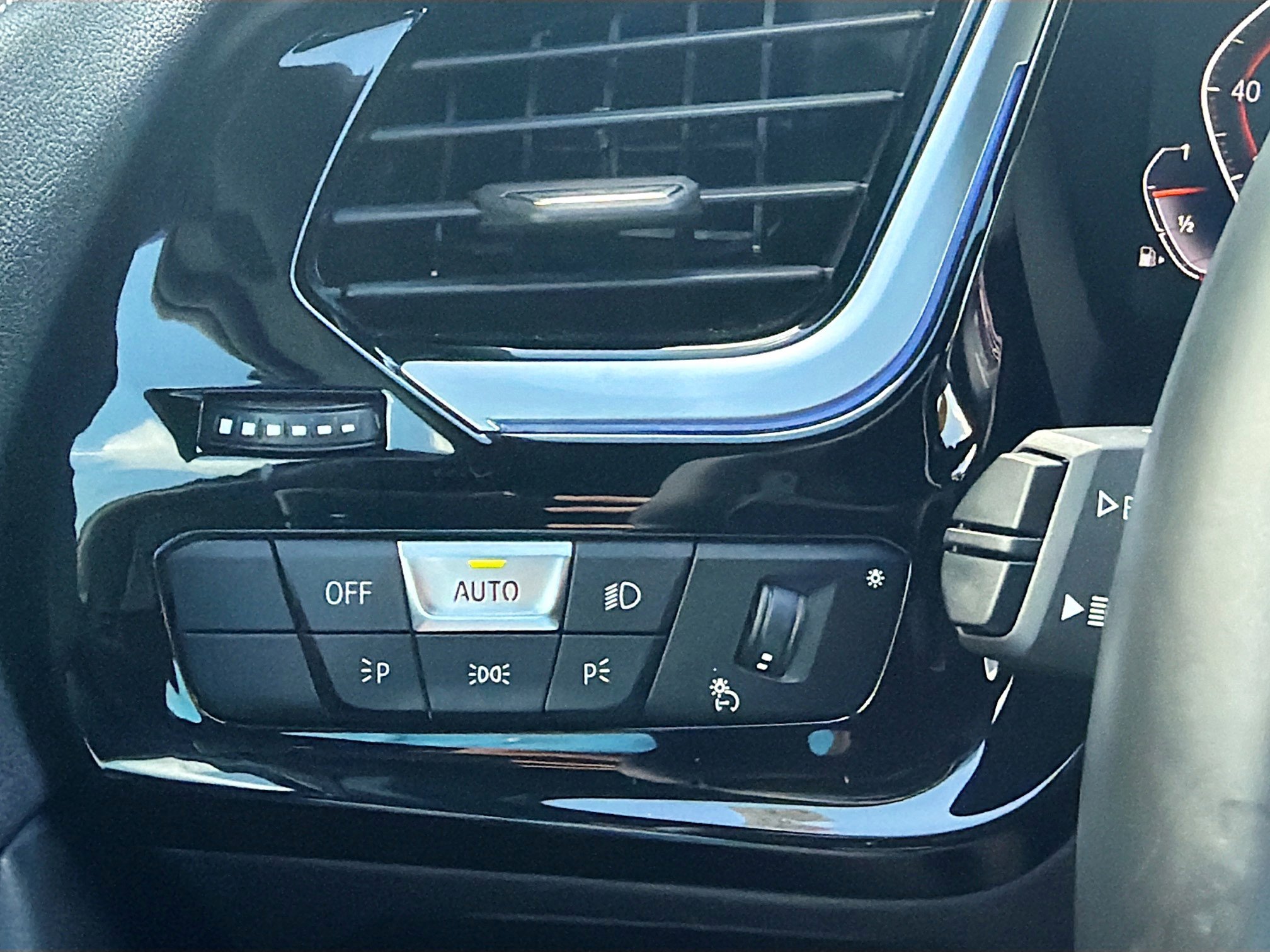 Used 2025 BMW Z4 sDrive30i image 29