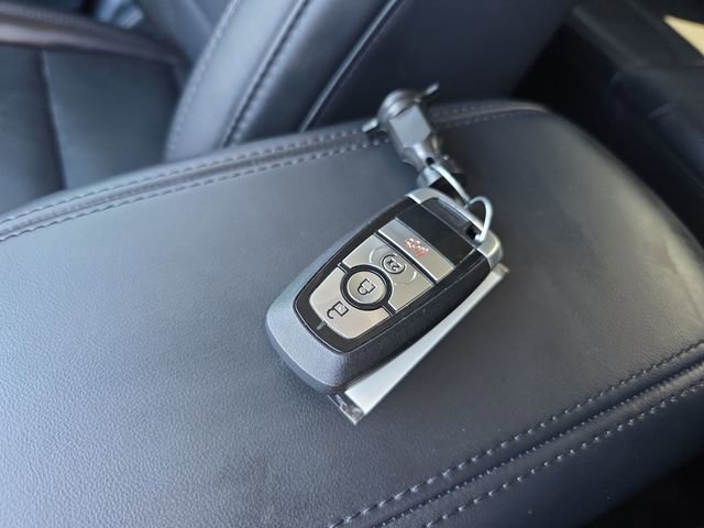 Used 2024 Ford Maverick Lariat w/ Black Appearance Package FWD image 30