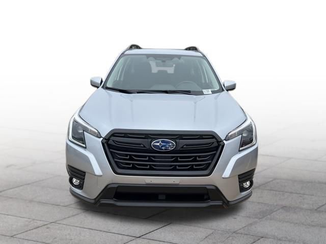 Used 2024 Subaru Forester Premium image 2
