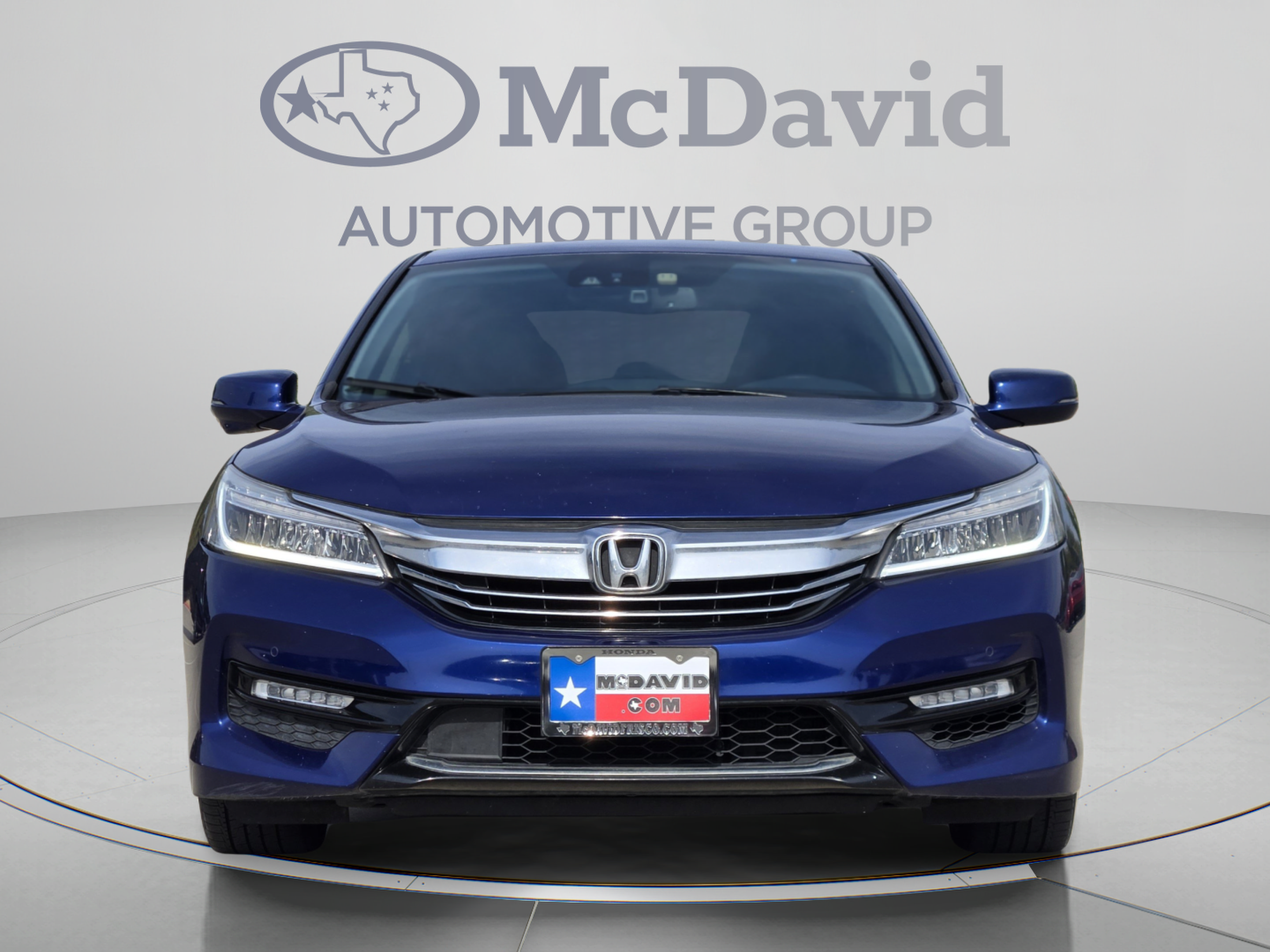 Used 2017 Honda Accord Touring image 8