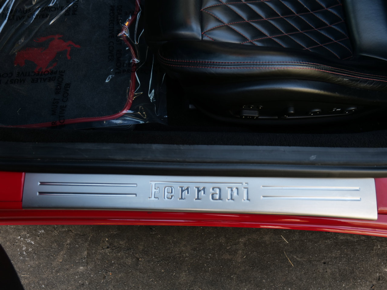 Used 2014 Ferrari California image 13