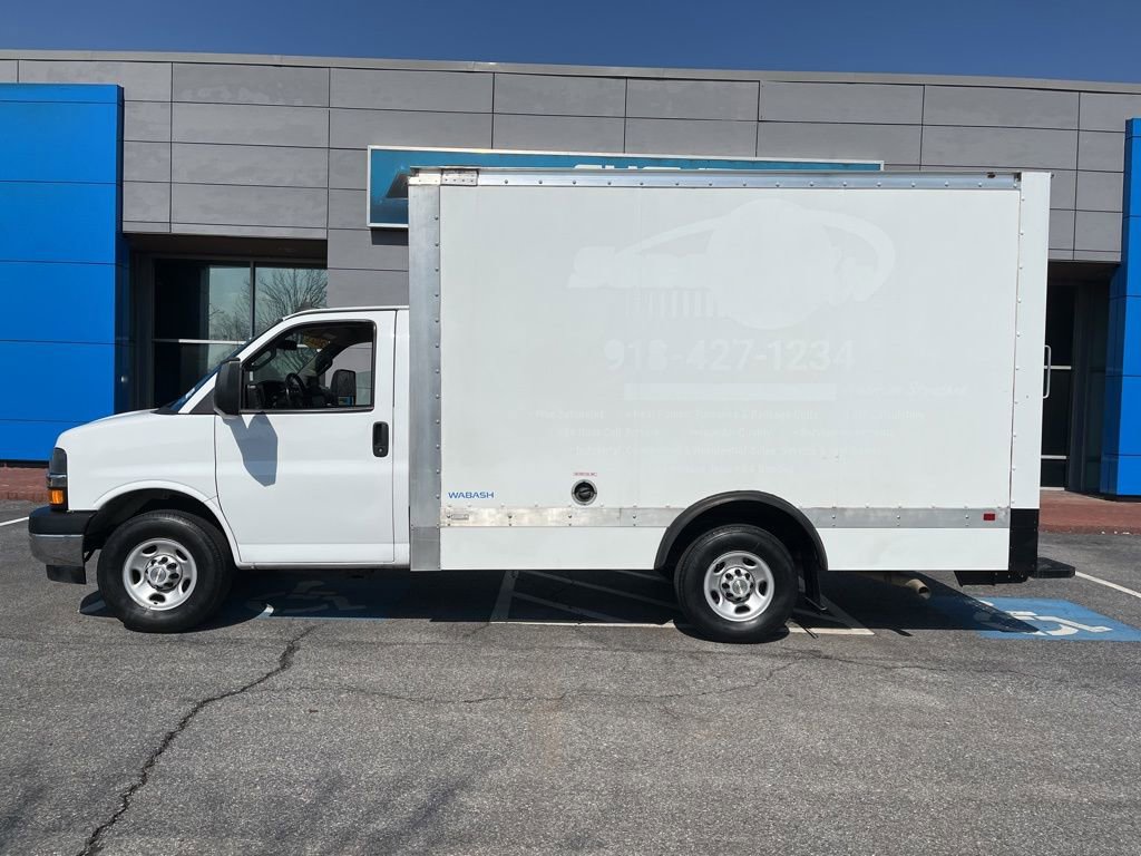 Used 2023 Chevrolet Express 3500 w/ Power Convenience Package image 2