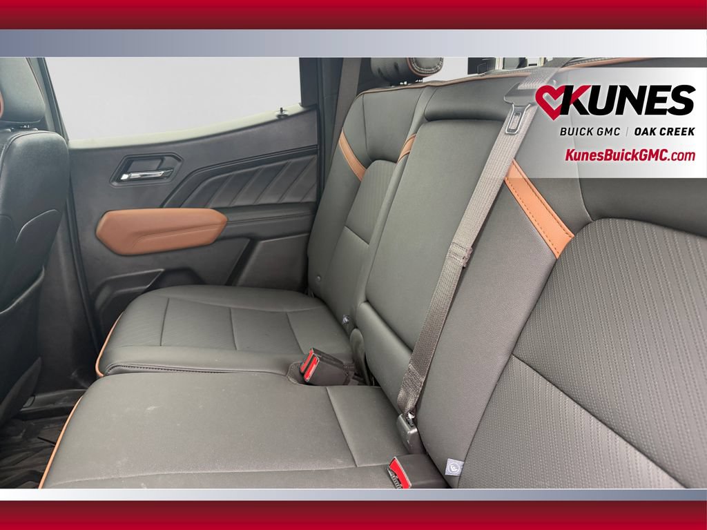 Used 2024 GMC Canyon AT4 w/ AT4 Premium Package AWD/4WD image 34