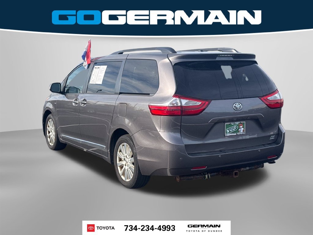 Used 2017 Toyota Sienna XLE w/ XLE Navigation Package AWD/4WD image 11