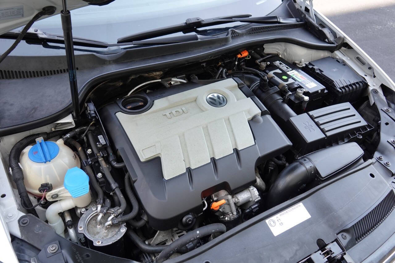 Used 2012 Volkswagen Jetta TDI FWD image 80