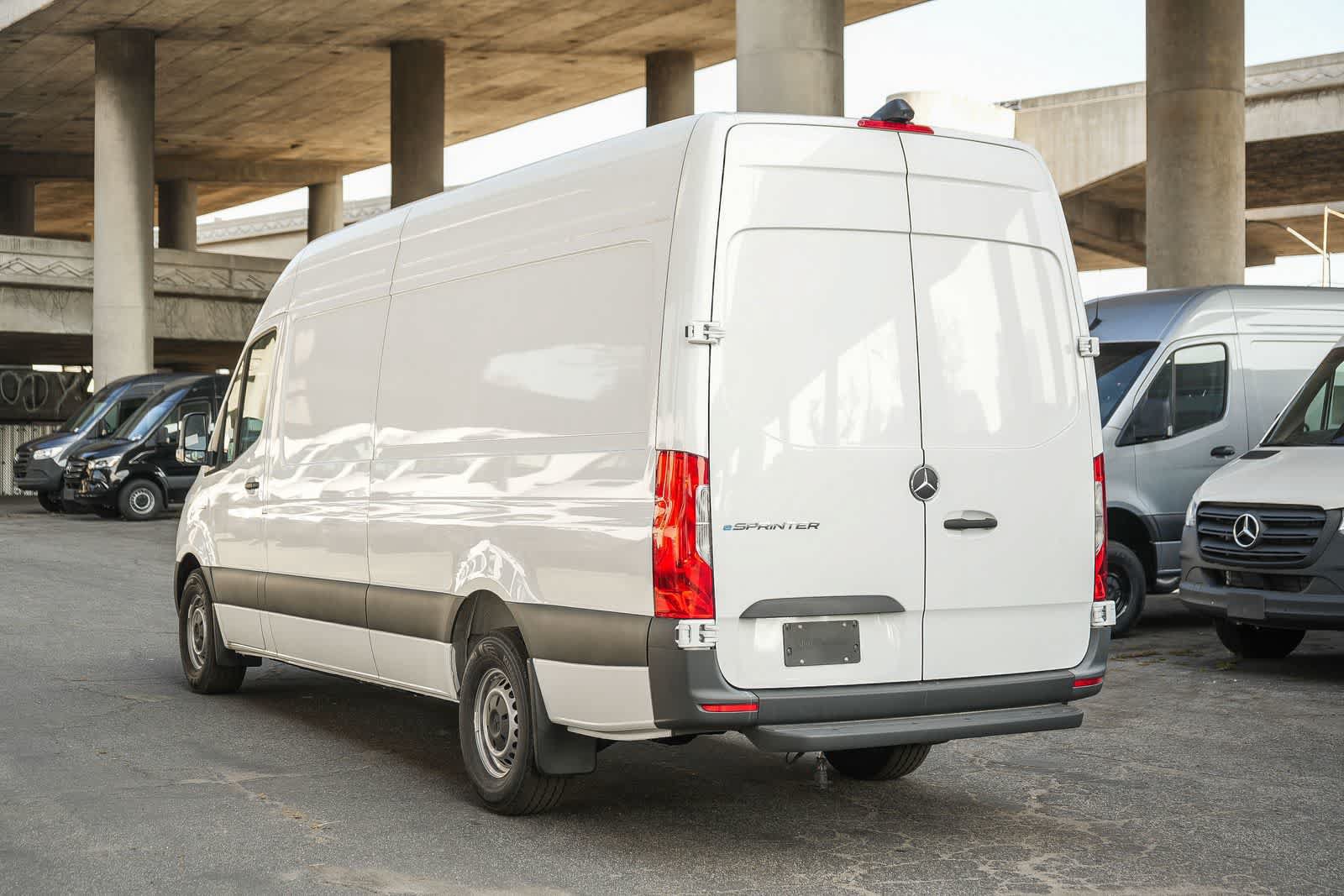 New 2025 Mercedes-Benz eSprinter 170 Cargo image 8