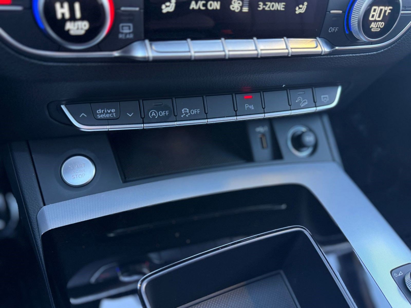 Used 2025 Audi Q5 2.0T Premium w/ Convenience Plus Package image 26