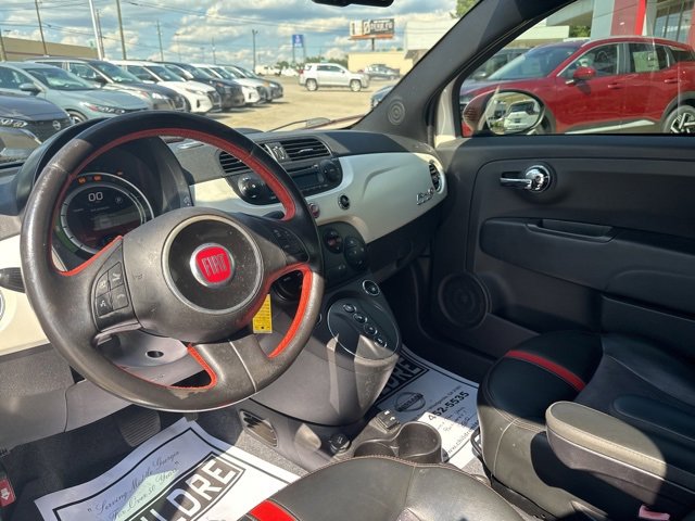 Used 2015 FIAT 500 e w/ Esport Package image 10