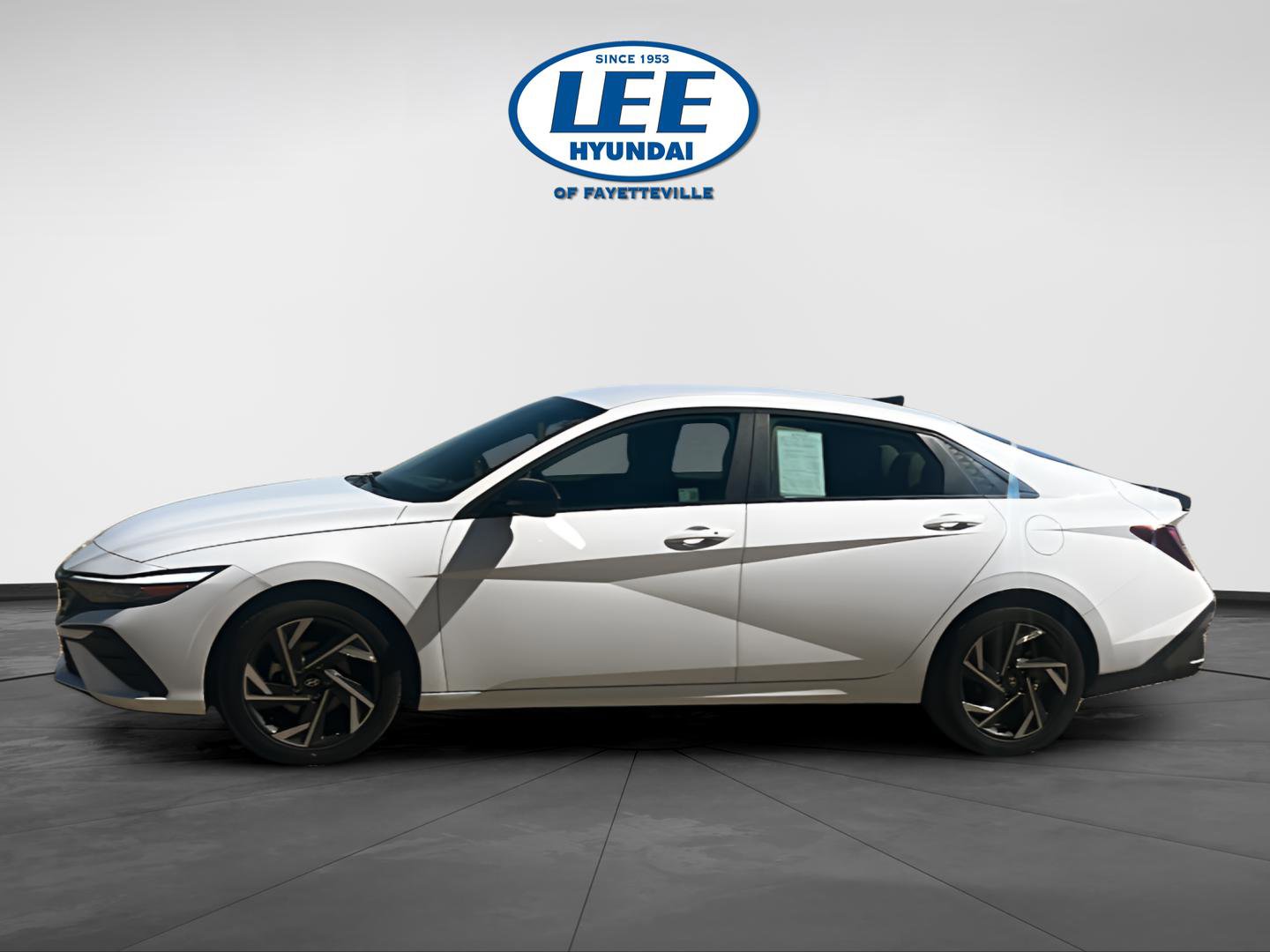 Certified 2025 Hyundai Elantra Sport image 3