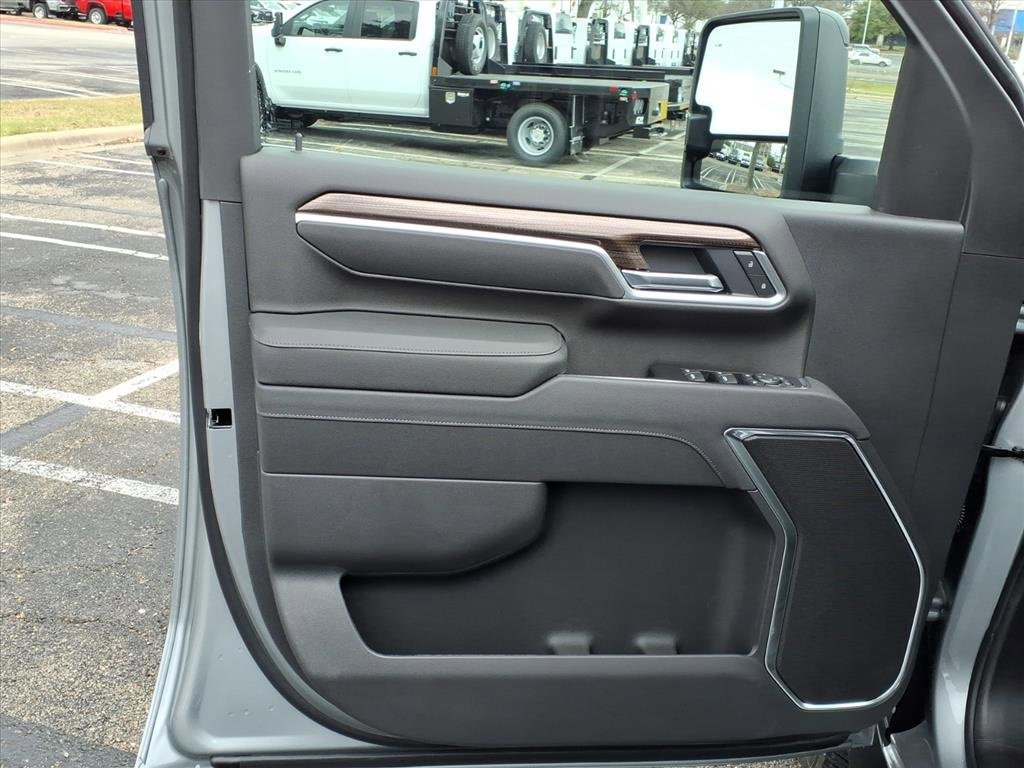 New 2026 Chevrolet Silverado 3500 LT w/ Safety Package image 8