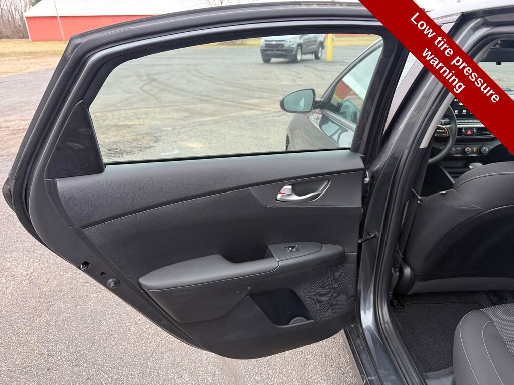 Used 2020 Kia Forte LXS image 29