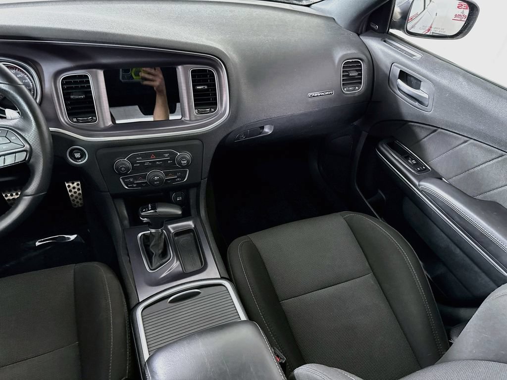 Used 2018 Dodge Charger R/T Scat Pack w/ Driver Confidence Group RWD image 26