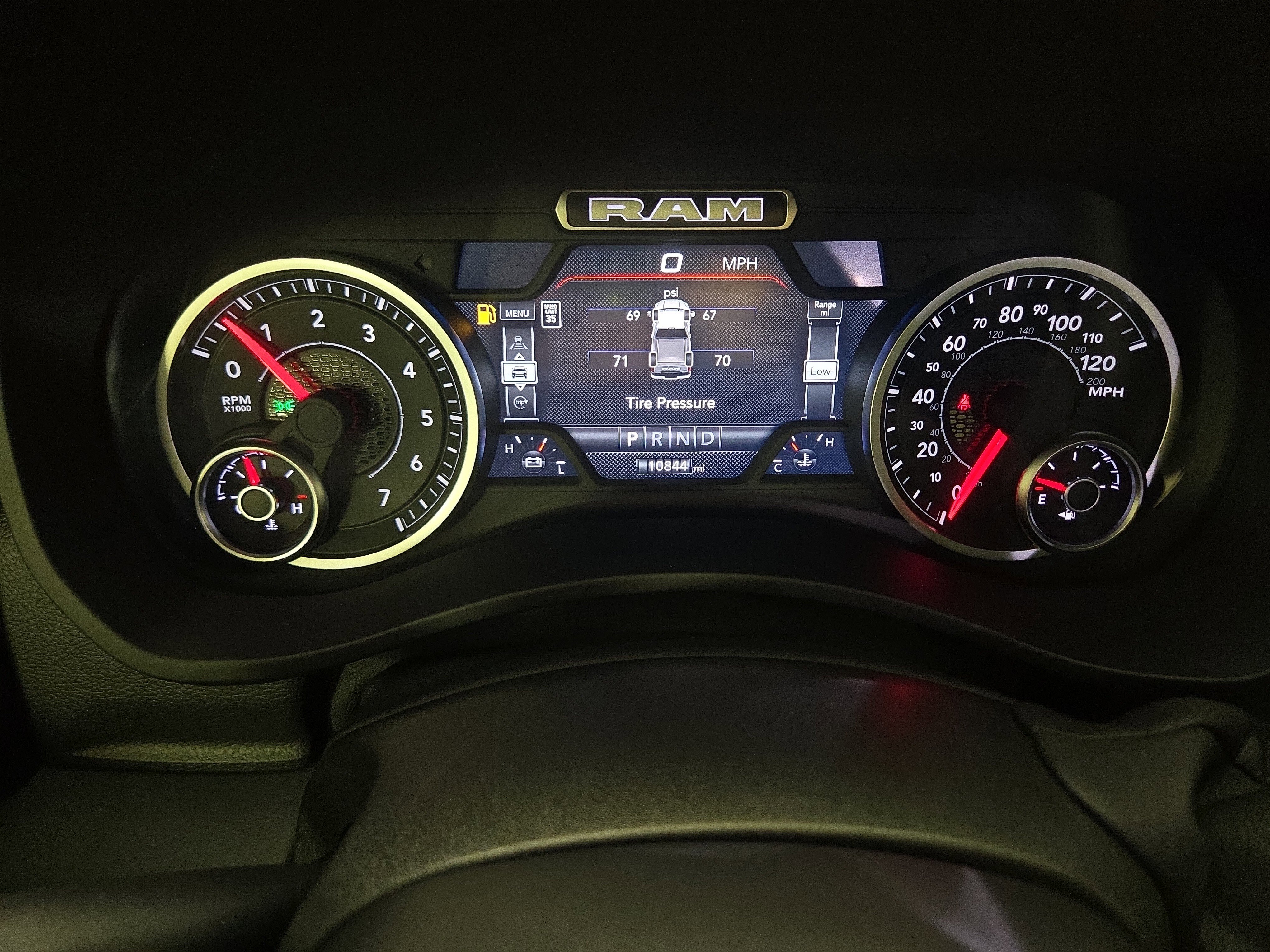 Used 2025 RAM 2500 Big Horn AWD/4WD image 18