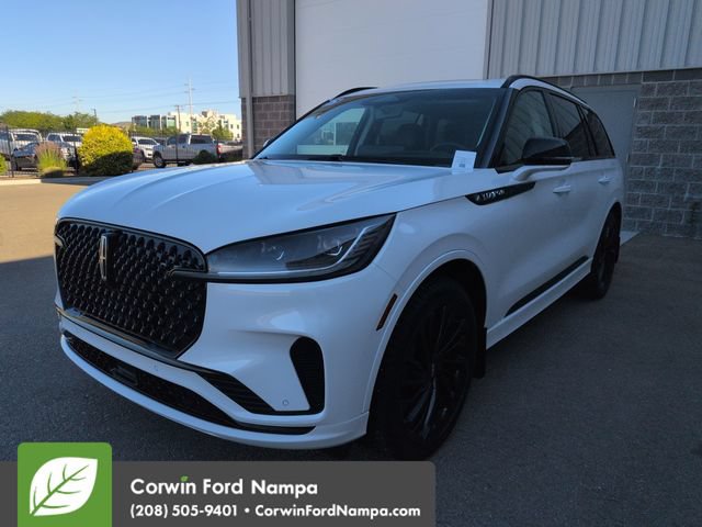 Used 2025 Lincoln Aviator Reserve w/ Equipment Group 201A AWD/4WD image 7