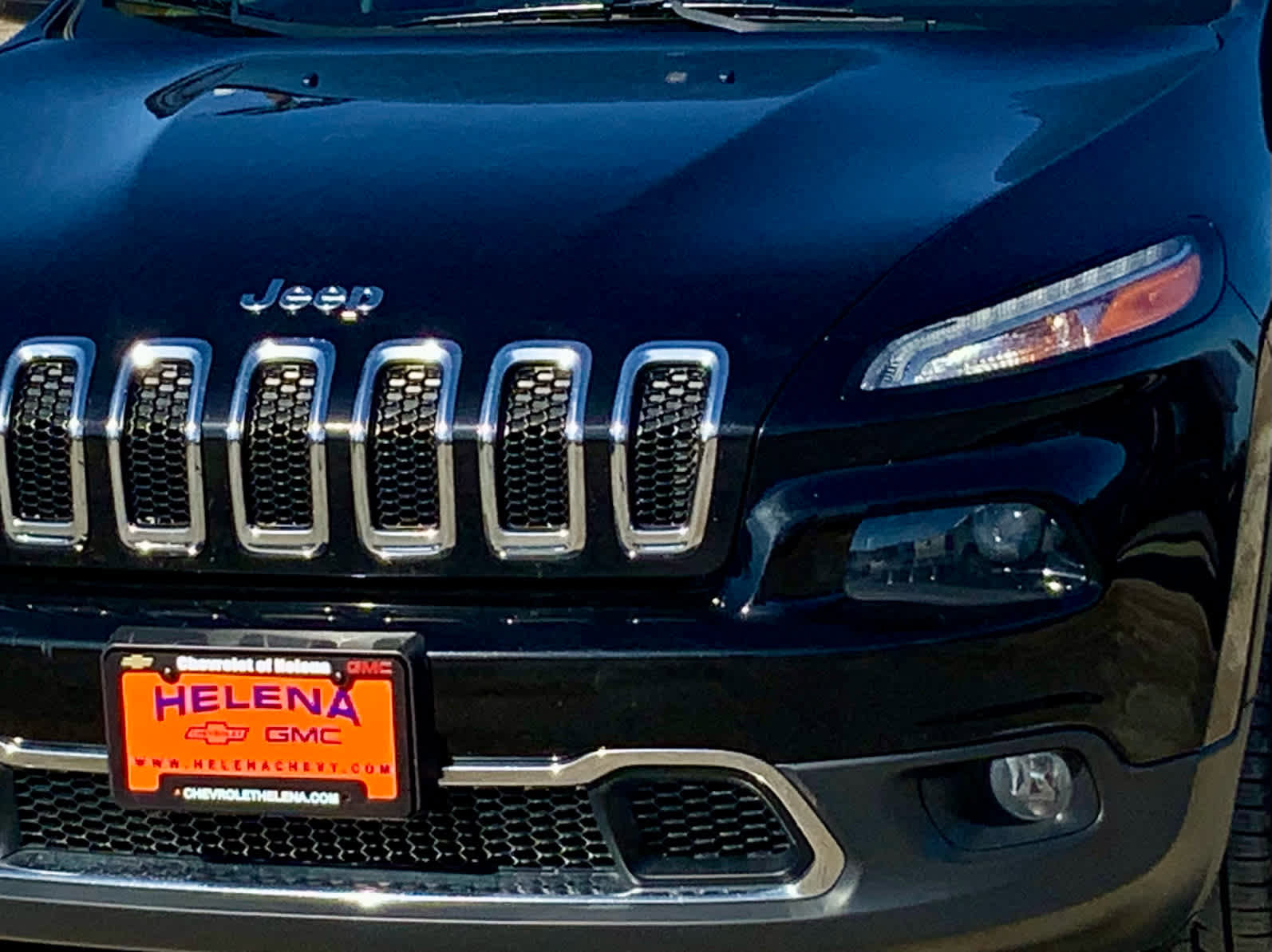 Used 2018 Jeep Cherokee Limited image 12