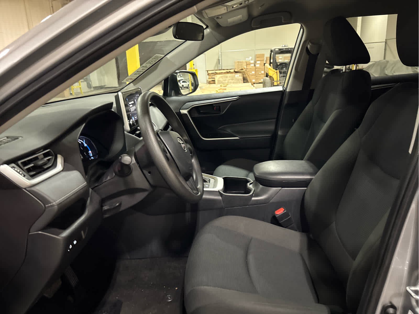 Certified 2025 Toyota RAV4 LE AWD/4WD image 9