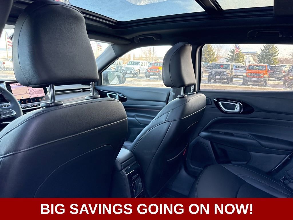 New 2025 Jeep Compass Trailhawk w/ Trailhawk Elite Group image 40