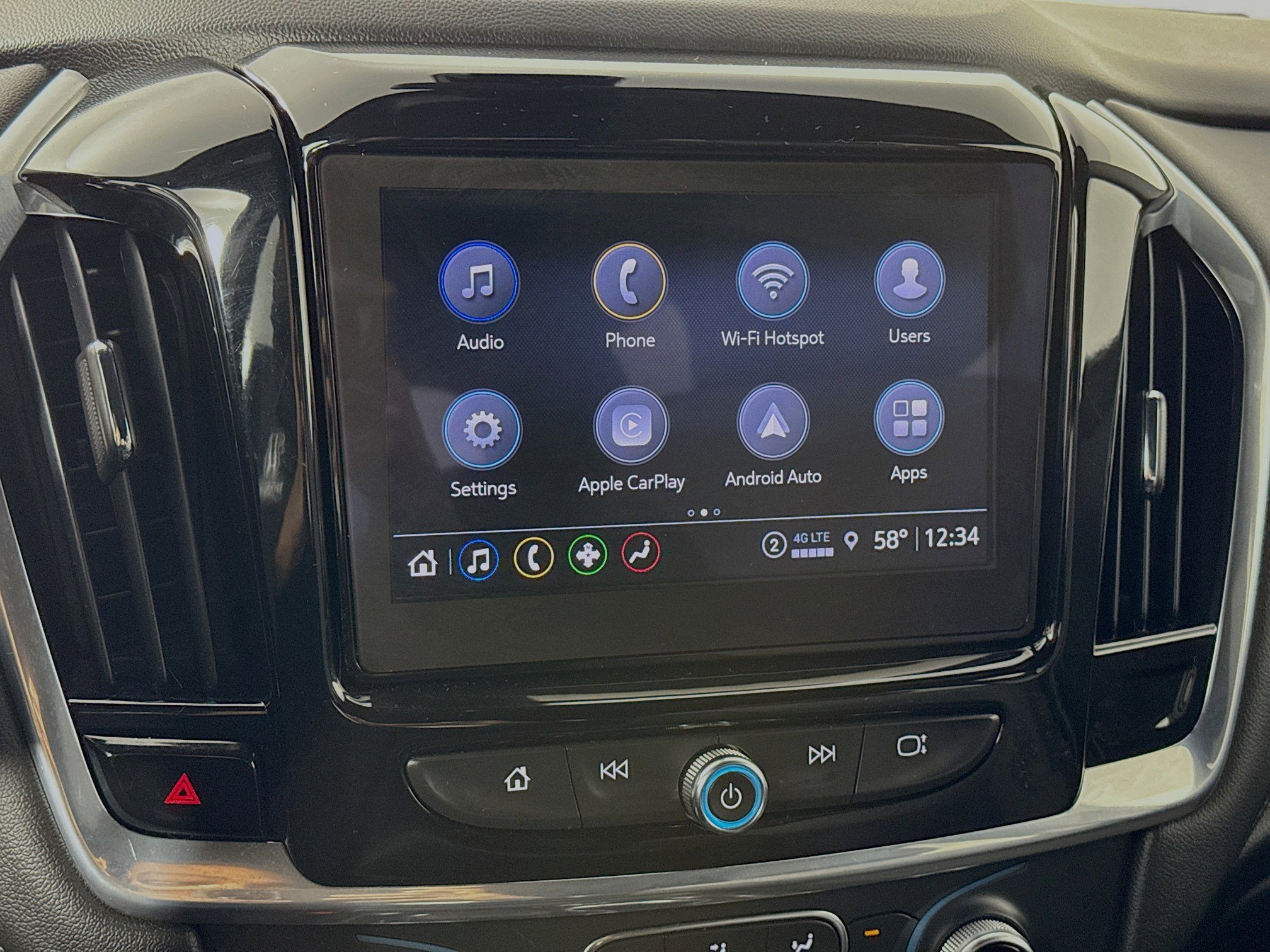 Used 2023 Chevrolet Traverse LT image 14