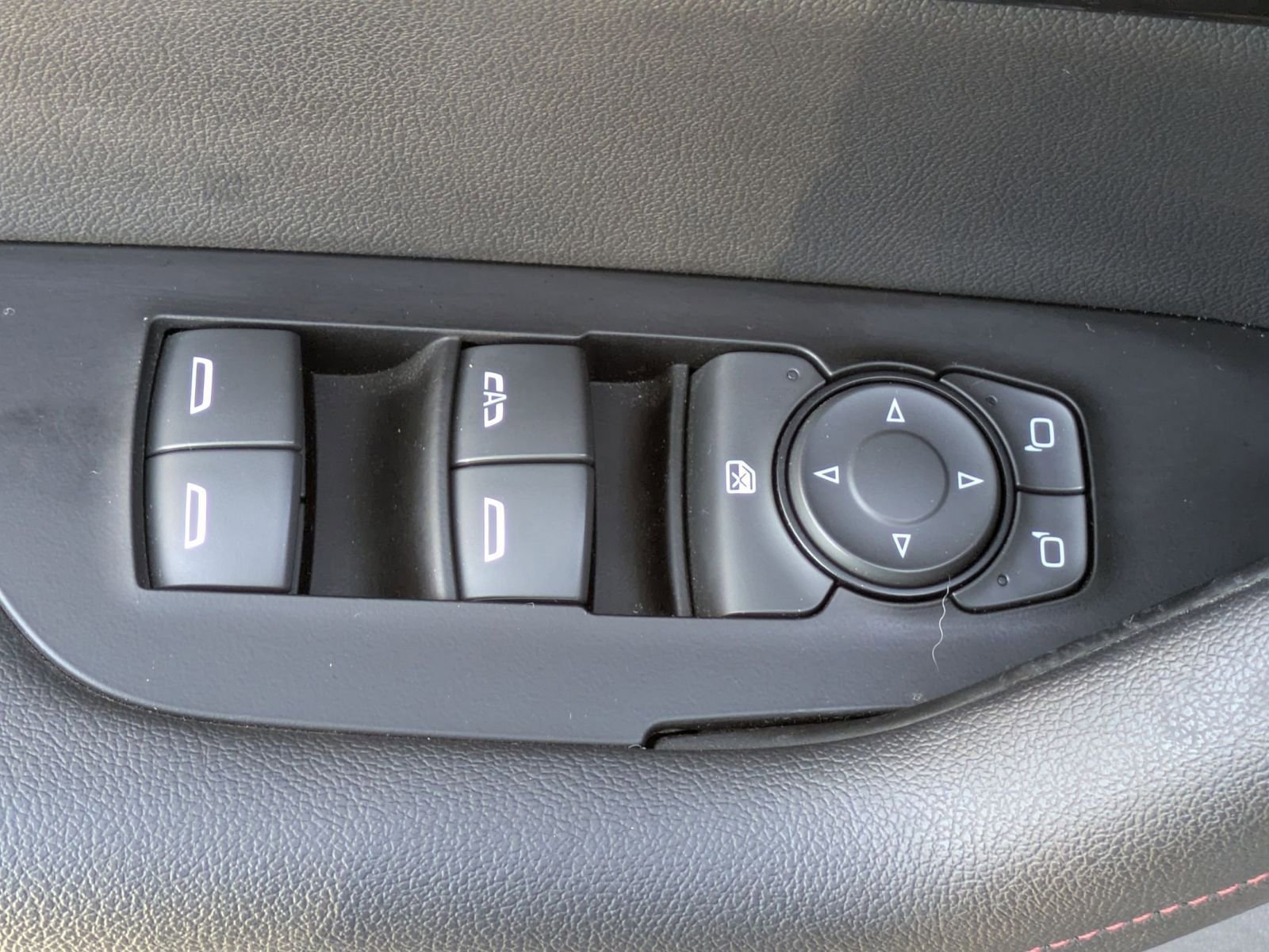 Used 2019 Chevrolet Blazer RS image 21