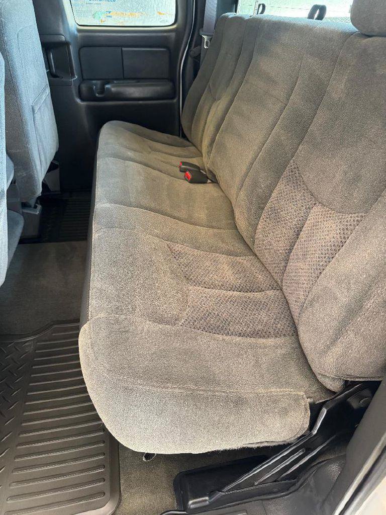 Used 2003 Chevrolet Silverado 2500 LS w/ Skid Plate Package AWD/4WD image 39